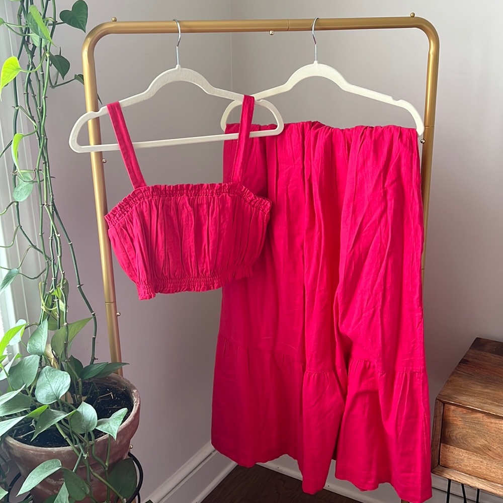 Abercrombie NWT matching skirt set with crop top